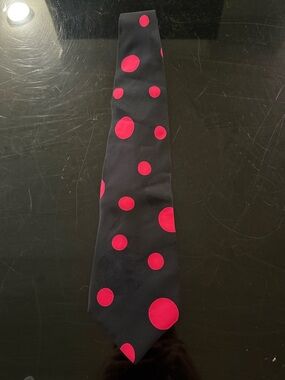 Brioni polkadot Pattern 100% Silk Handmade Men's Tie MSRP $445 Made In Italy